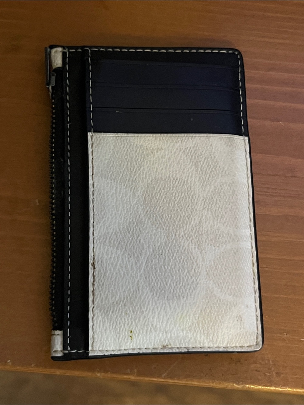 🔥COACH WHITE ZIPPER POUCH WALLET